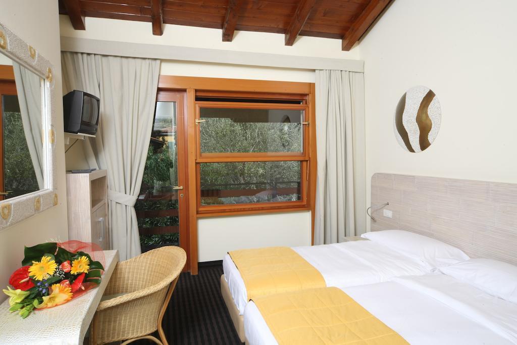 Sailing Center 4* Malcesine